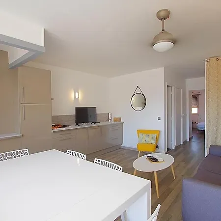 Daire Calme Et Moderne Avec Vue 74 *